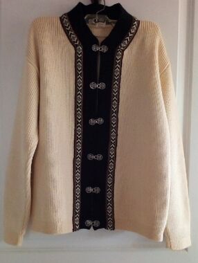 JORA MADE IN SWITZERLAND Cream Knit Cardigan with Black Trim and Silver Clasps